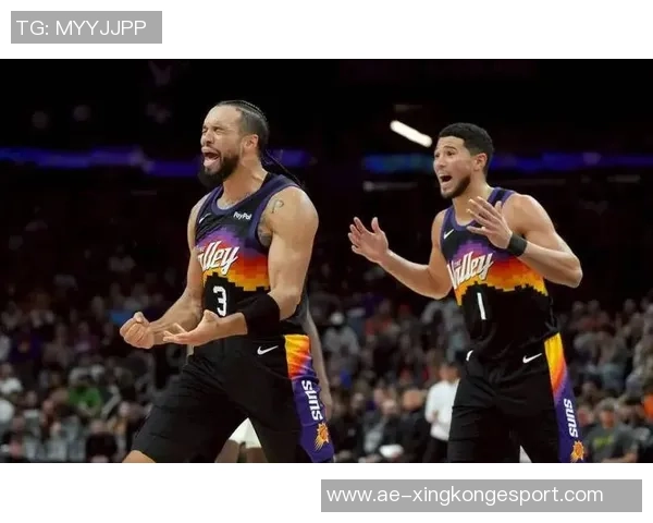 布克赞狄龙拼搏精神感染全队展现出极高的品性与刻苦态度